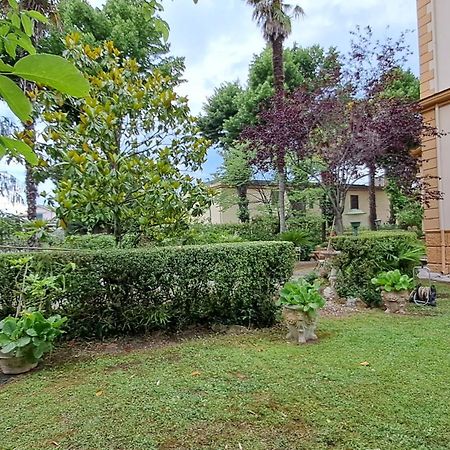Villa Tessa ロンチリオーネ エクステリア 写真