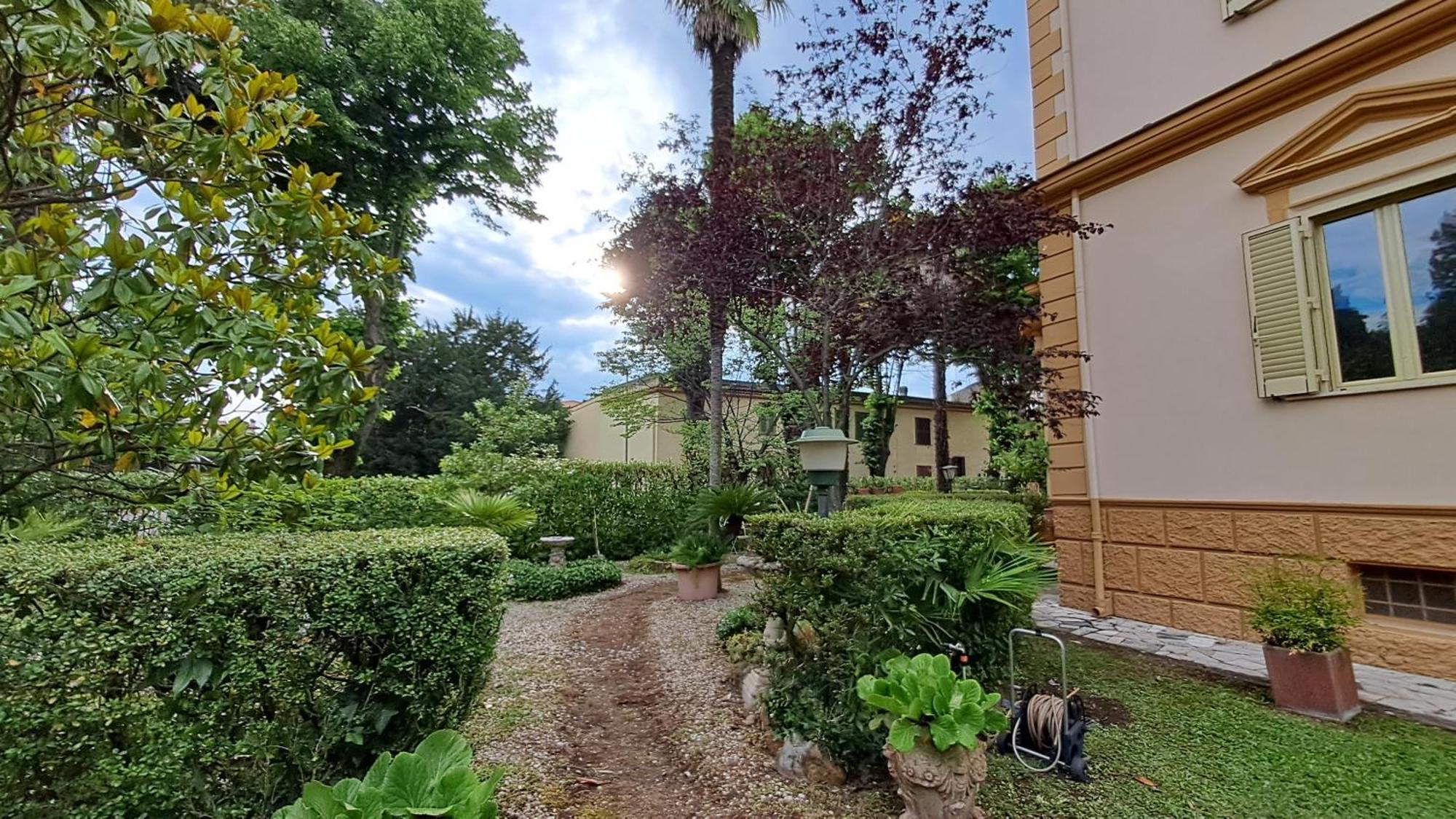 Villa Tessa ロンチリオーネ エクステリア 写真